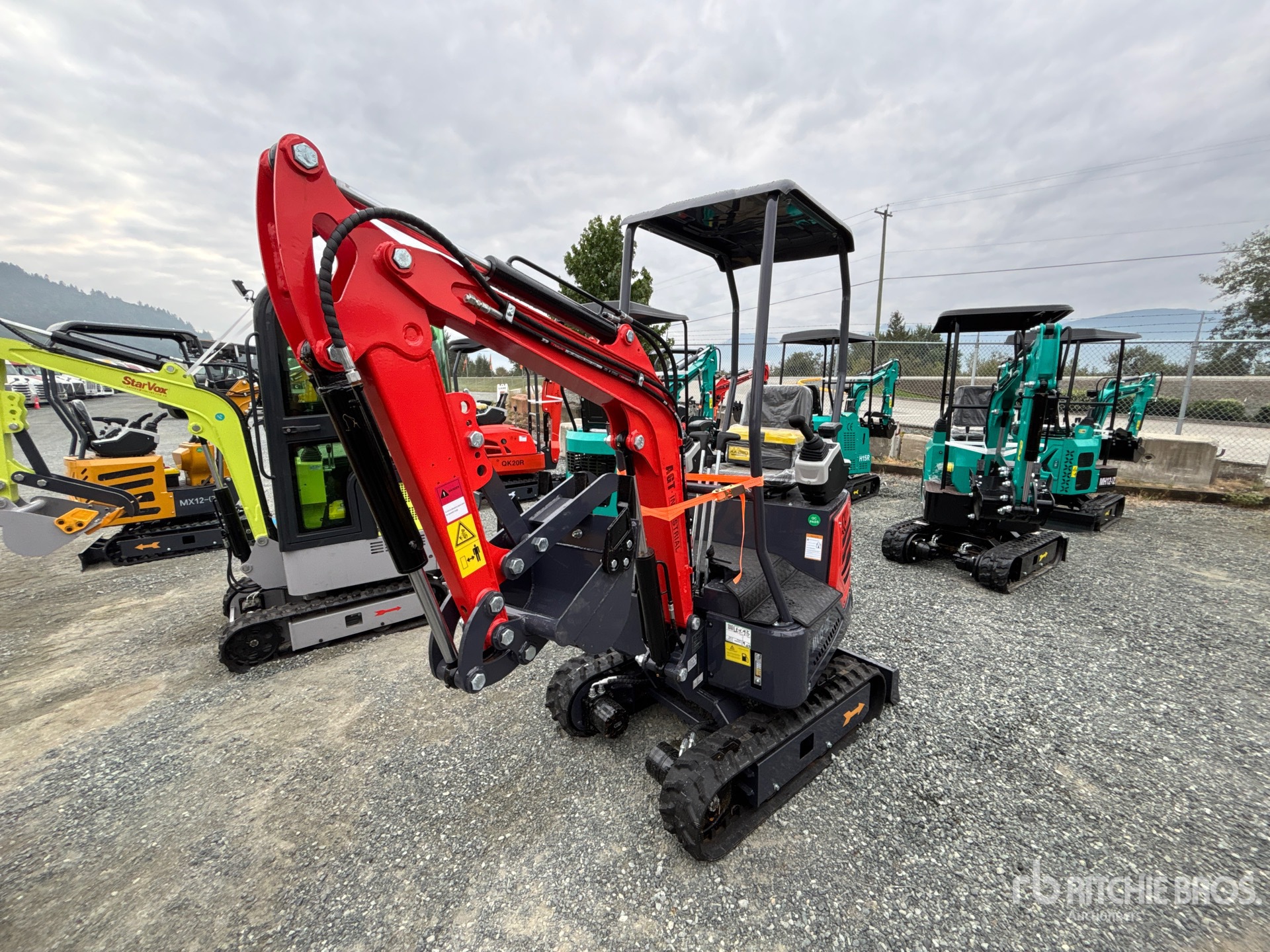 2025 AGT MX15-(Z) Mini Excavator (Unused)
