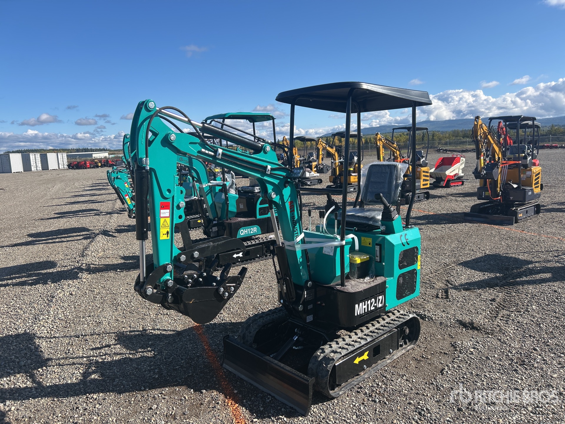 EXCAVADORA 2025 AGT MH12(Z)