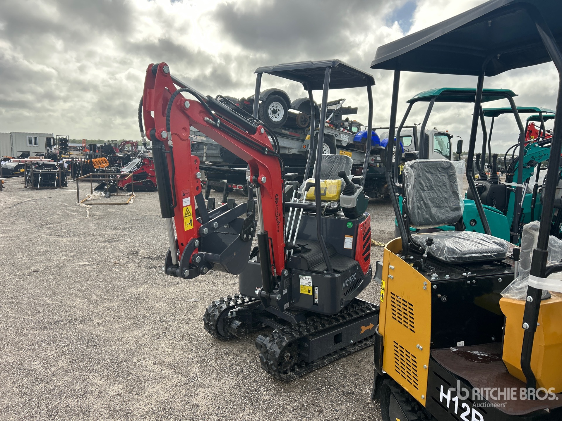 2025 CFG MX15RX Mini Excavator (Unused)