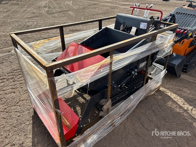 2025 AGT QHT500FL Stand-On Self-Loading Mini クローラーダンパー (Unused)