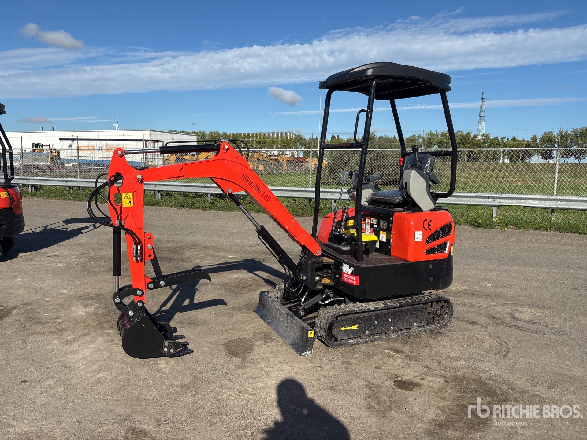2025 AGT NT18LD Mini Excavadora (Unused)