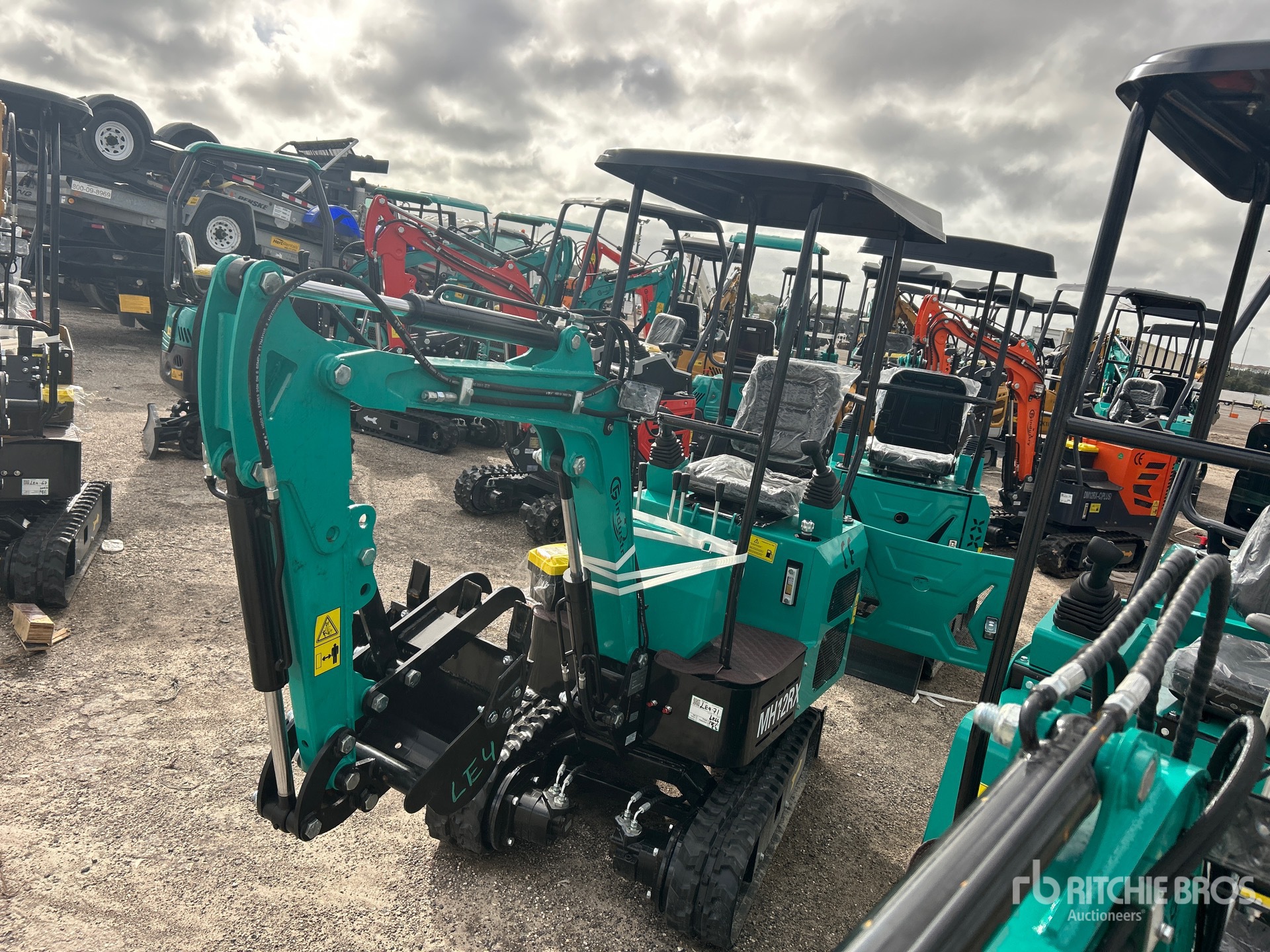 2025 CFG MH12RX Mini Excavator (Unused)
