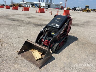 2020 Toro TX427 Mini Compact Track Loader
