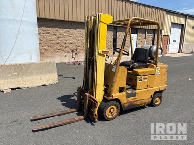 Cat T50B 3000 lb Cushion Tire Forklift