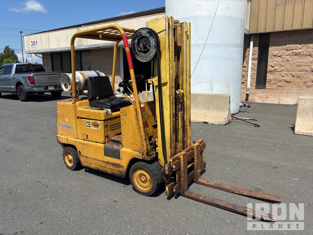 MONTACARGAS CATERPILLAR T50B