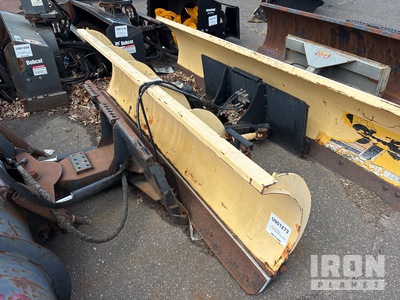Diamond 8 96 in Skid Steer Snow Blade