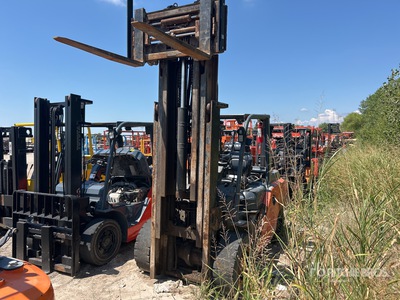2021 Toyota 8FD45U 8550 lb Pneumatic Tire Chariot Élévateur