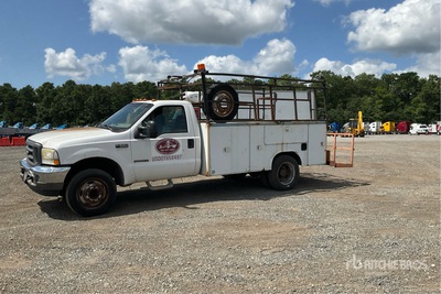 2002 Ford F-550 4x2 Utility Truck