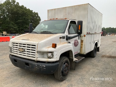 2005 Chevrolet C5500 4x2 Rollback Truck