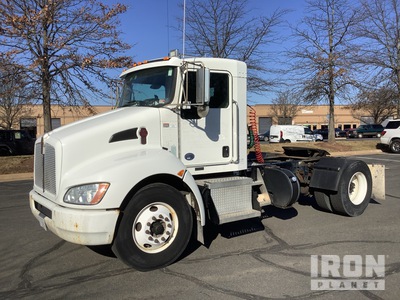 2016 Kenworth T370 4x2 S/A Day Cab Truck Tractor
