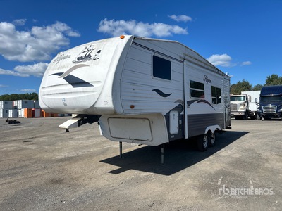 2005 Pilgrim 25 ft T/A Travel Trailer (Inoperable)