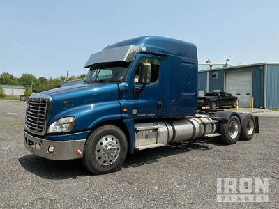 2016 Freightliner Cascadia 125 6x4 Ciągnik siodłowy T/A z kabiną sypialną