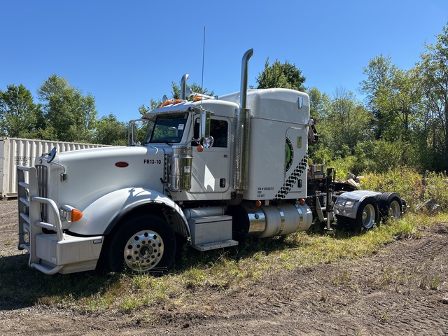2012 Hiab 122 B 4300 kg Knuckle Boom on 2013 Peterbilt 367 Prestige 6x4 Sleeper Truck Tractor w/Crane