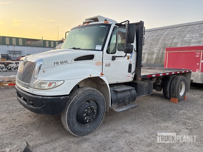 2006 International 4400 4x2 Flatbed Dump Truck