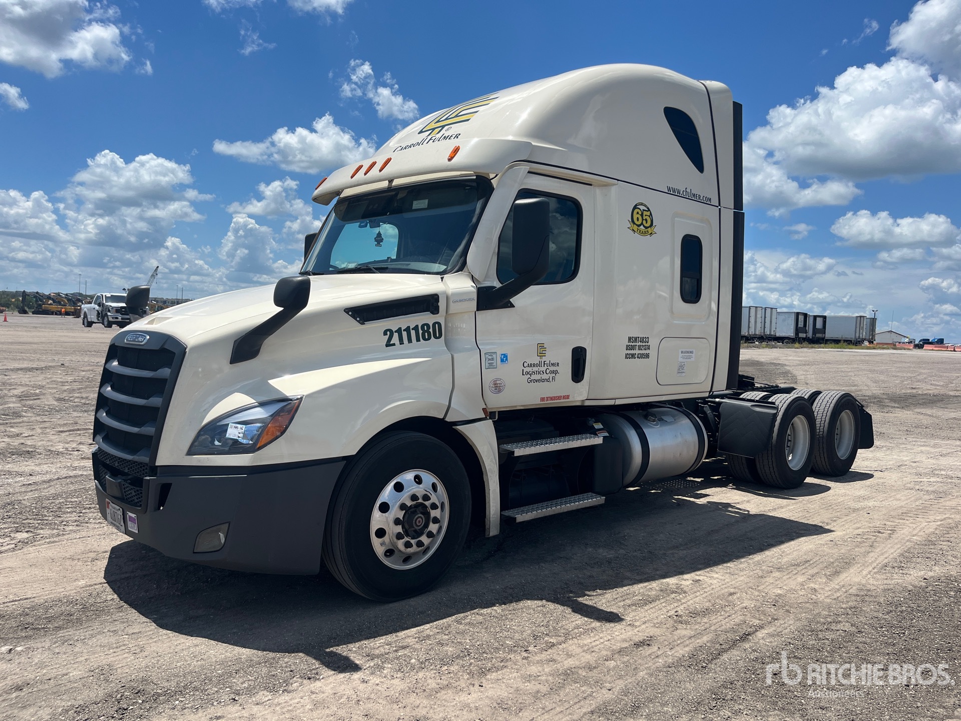 2021 Freightliner Cascadia 126 6x4 T/A Sleeper Truck Tractor