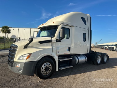 2021 Freightliner Cascadia 126 6x4 Tracteur Routier Couchette