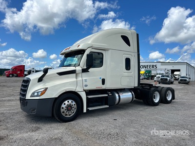 2021 Freightliner Cascadia 126 6x4 Ciągnik siodłowy T/A z kabiną sypialną