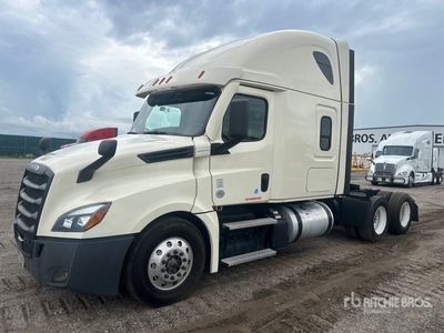 2021 Freightliner Cascadia 126 6x4 T/A Sleeper Truck Tractor