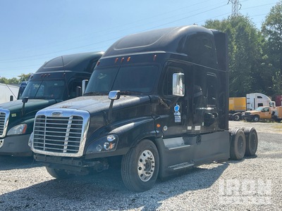 2015 Freightliner Cascadia 125 6x4 トラックトラクター（T/A）