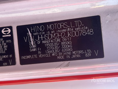 2018 Hino 740 4x2 バントラック