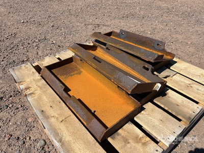 Quantity of (5) 2025 Future FT-S10 Skid Steer Attachment Mounting Plate (Unused)