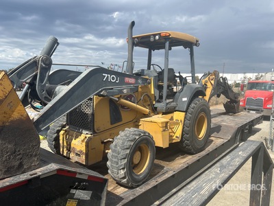 2008 John Deere 710J Chargeuse-pelleteuse