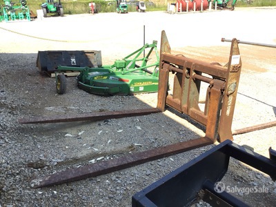 2017 Tag 96 in Wheel Loader Forks