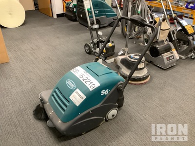 TENNANT S6 Walk-Behind Electric Barredora