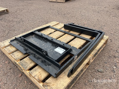 2025 Future FT-XHC 29 in Mini Skid Steer Forks (Unused)