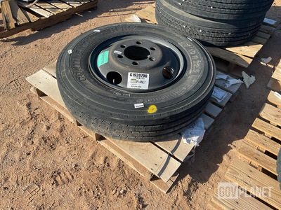 Continental 10R22.5 Tire w/Wheel