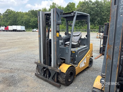 Cat 2EP6500 4436 lb Carrelli Elevatori Elettrici (Inoperable)