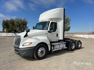 2020 International LT625 6x4 T/A Dagcabine Trekker