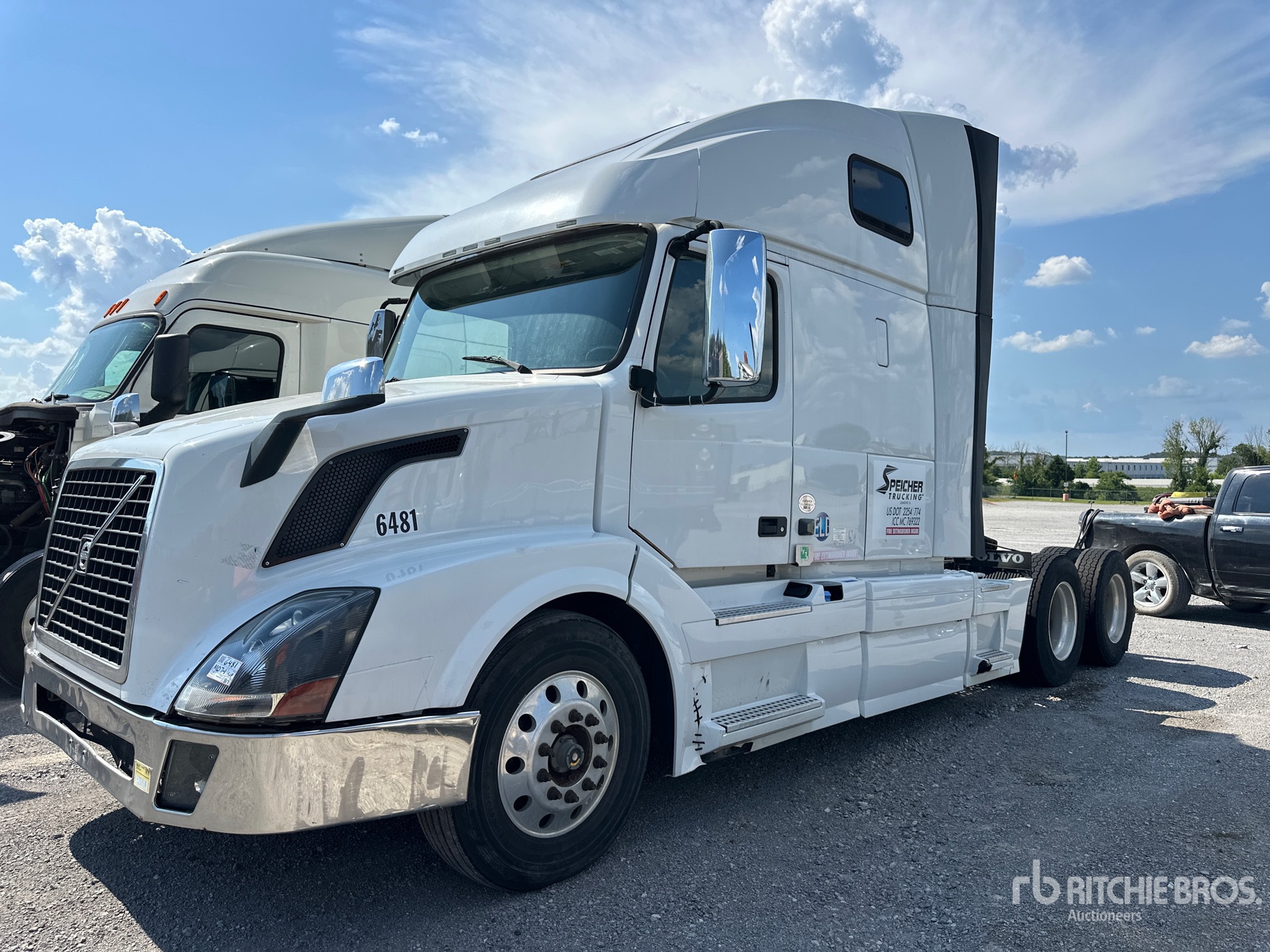 2019 Volvo VNL T/A Sleeper Truck Tractor