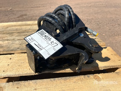 2025 Future Hydraulic Quick Coupler - Fits 1 - 2 ton (Unused)