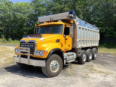 2003 Mack CV713 8x4 Wywrotka Tri/A