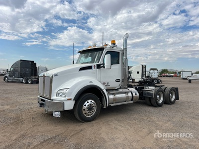 2020 Kenworth T880 6x4 Heavy Haul T/A Day Cab Truck Tractor