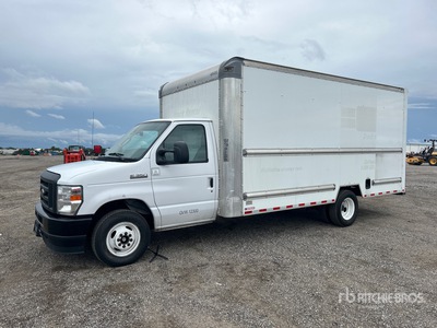 2022 Ford E-350 4x2 Van Truck