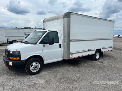 2021 GMC Savanna 3500 4x2 Furgoneta caja cerrada