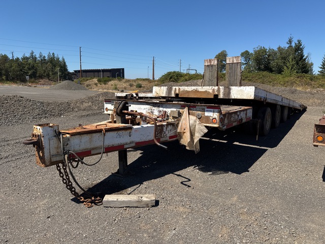 1994 Gem State 60670 lb 30 ft Tri/A Tilt Deck Trailer