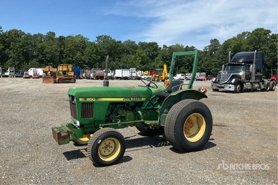 1987 John Deere 850 2WD Utility Tractor