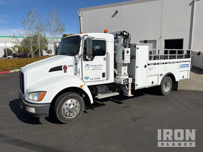 Stellar 4500 7500 lb Crane on 2014 Kenworth 4x2 Tire Service Truck