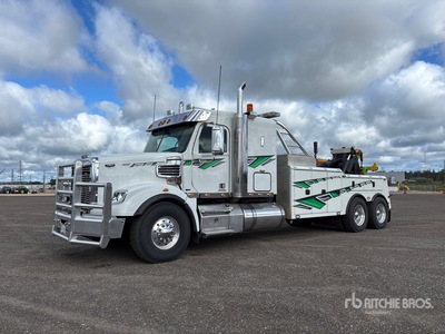 2012 Freightliner Coronado SD122 6x4 Sleeper Tow Truck