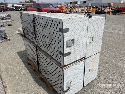 Quantity of (4) Shovel Box