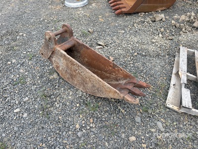 11 in Digging Godet arrière de pelleteuse