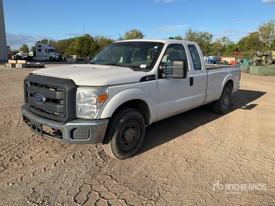 2014 Ford F-250 4x2 Extended Cab Pickup