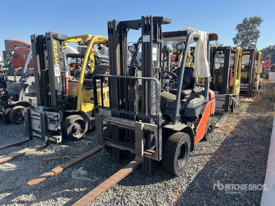 2016 Toyota 8FGU25 4500 lb Forklift (Inoperable)