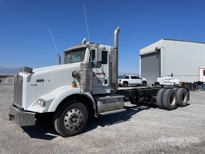2009 Kenworth T800 6x4 Cab and Chassis
