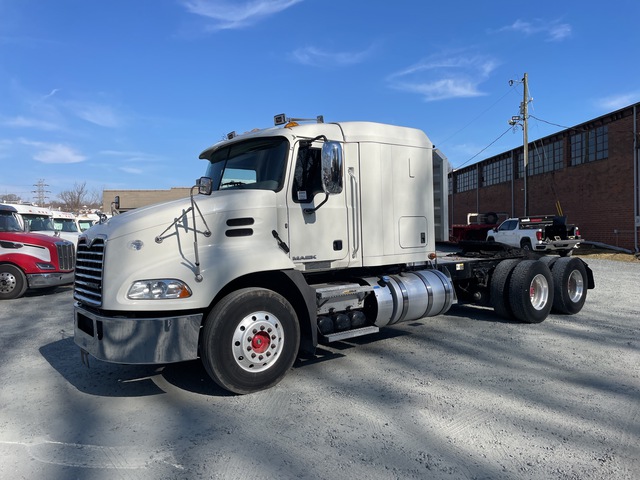 2016 Mack CXU613 6x4 T/A Sleeper Truck Tractor