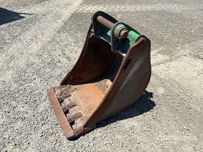 24 in Excavator Bucket