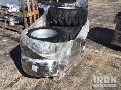 Quantity of (5) Camso SKS532 12-16.5 NHS LH Skid Steer Neumáticos (Unused)